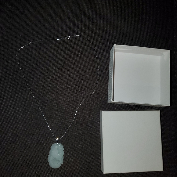 18krgp chain with Handcrafted jade rooster - Picture 2 of 2